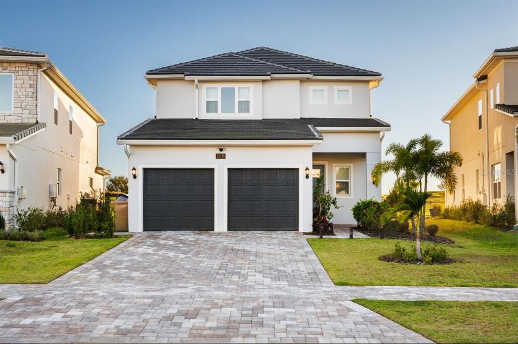 Recently Rented: $6,500 (4 beds, 3 baths, 2524 Square Feet)