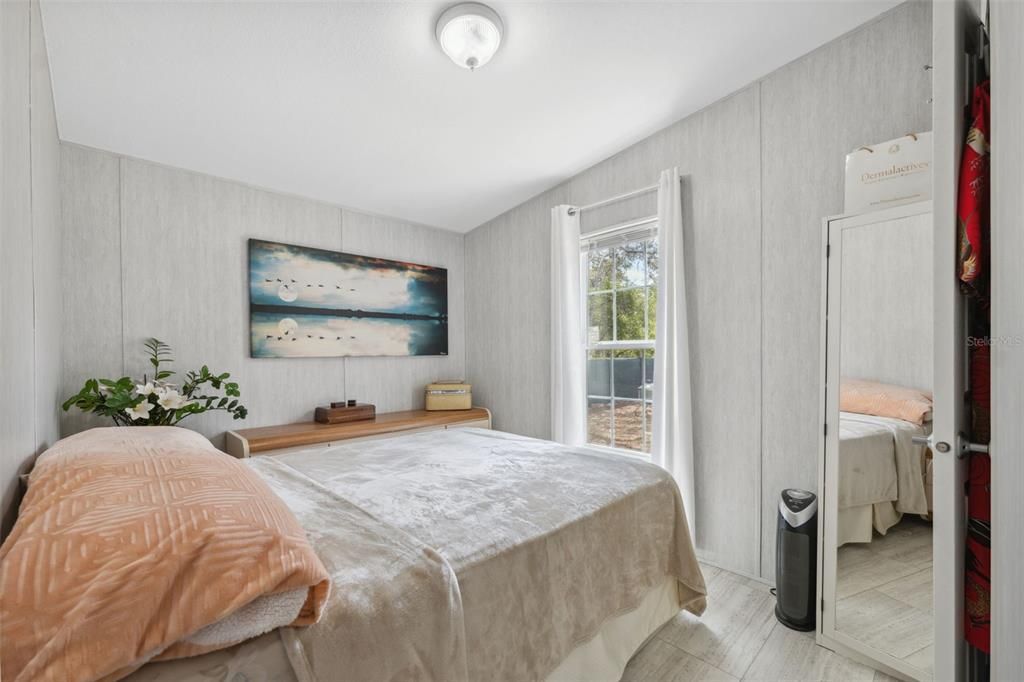 Active With Contract: $280,000 (3 beds, 2 baths, 1120 Square Feet)