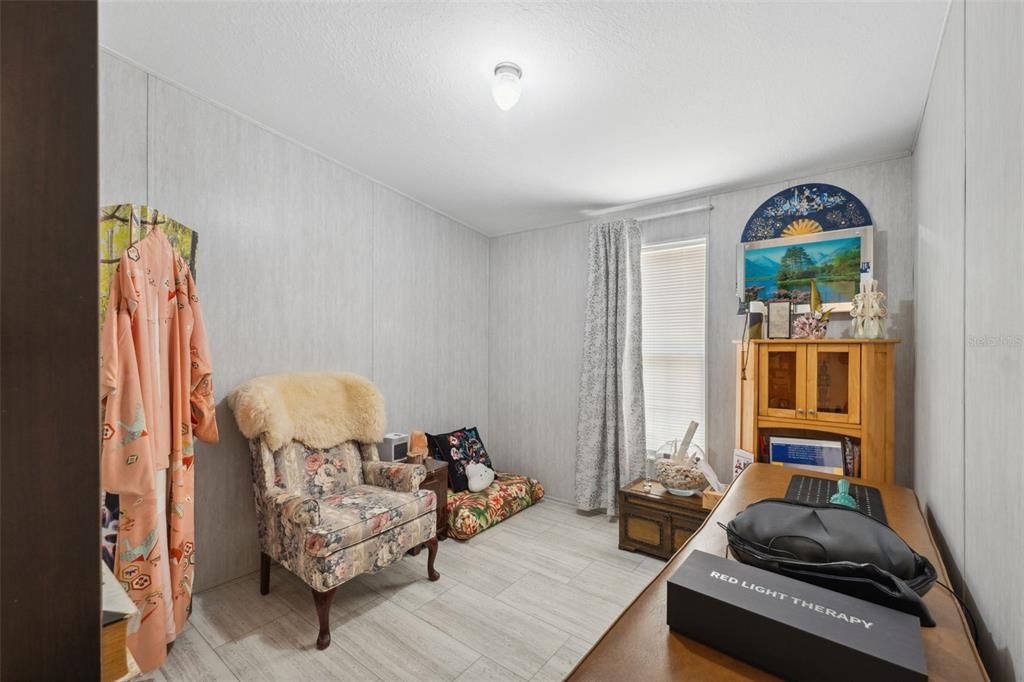 Active With Contract: $280,000 (3 beds, 2 baths, 1120 Square Feet)