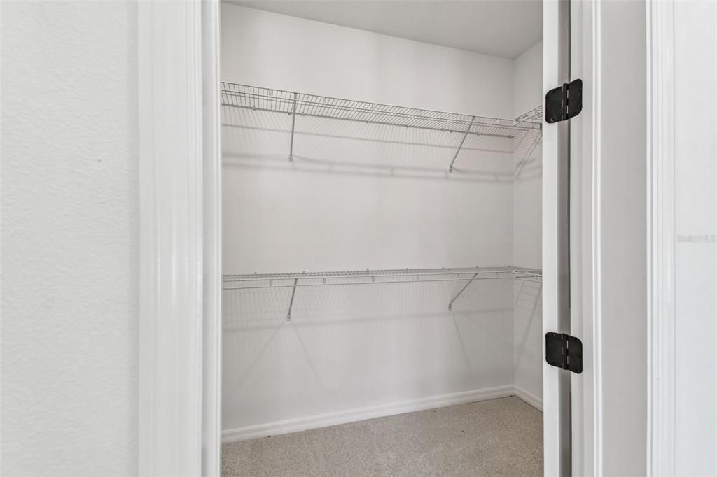 На продажу: $1,045,900 (5 спален, 4 ванн, 3322 Квадратных фут)