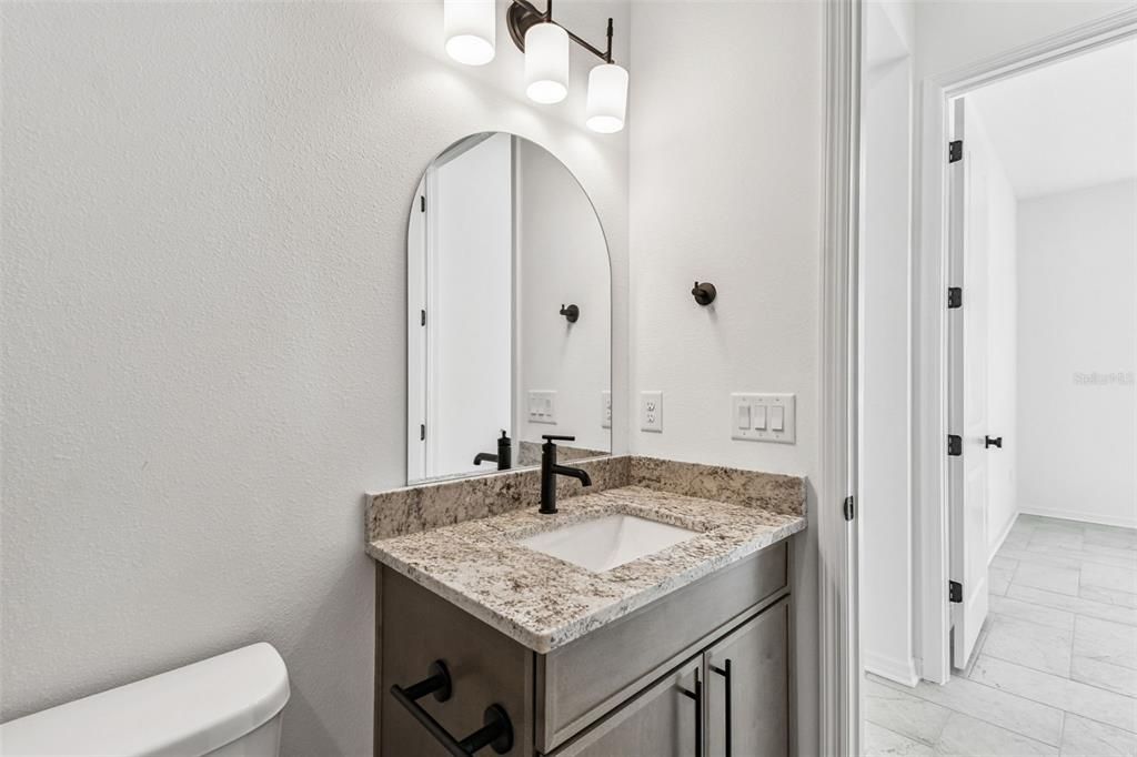 На продажу: $1,045,900 (5 спален, 4 ванн, 3322 Квадратных фут)