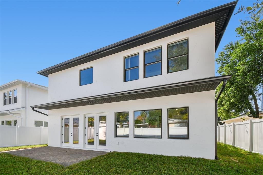 На продажу: $1,045,900 (5 спален, 4 ванн, 3322 Квадратных фут)