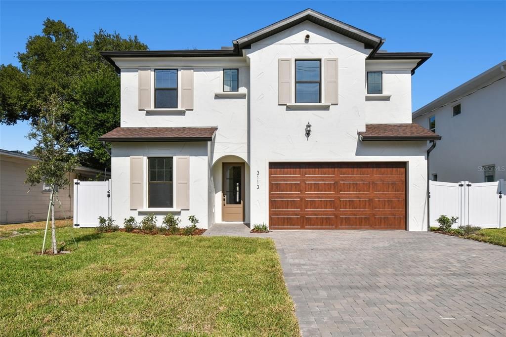 На продажу: $1,045,900 (5 спален, 4 ванн, 3322 Квадратных фут)