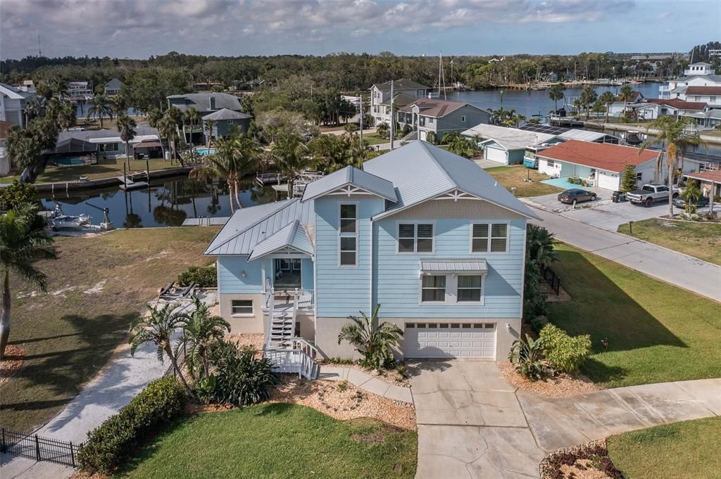 For Sale: $1,800,000 (3 beds, 3 baths, 3152 Square Feet)