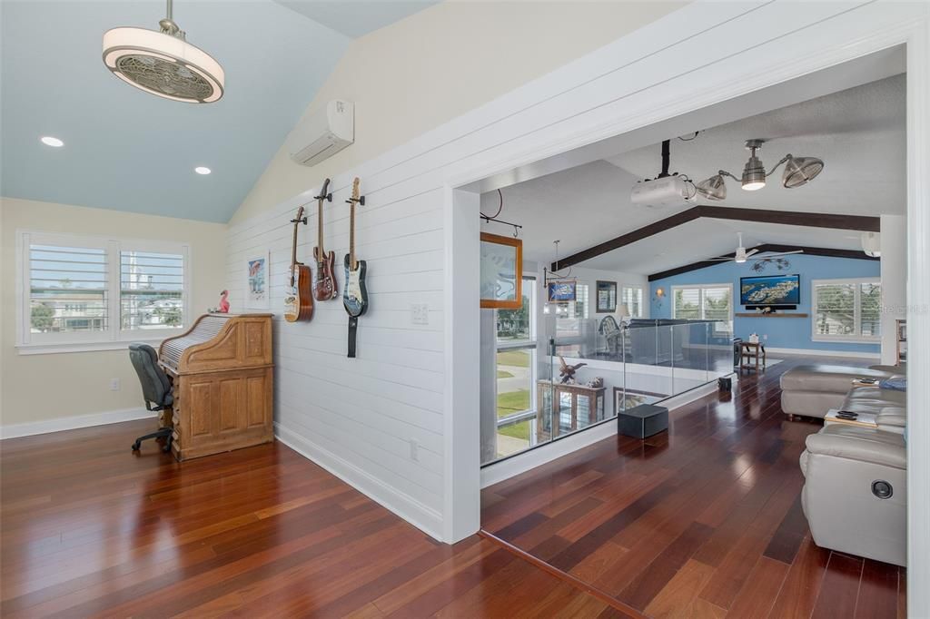 For Sale: $1,800,000 (3 beds, 3 baths, 3152 Square Feet)