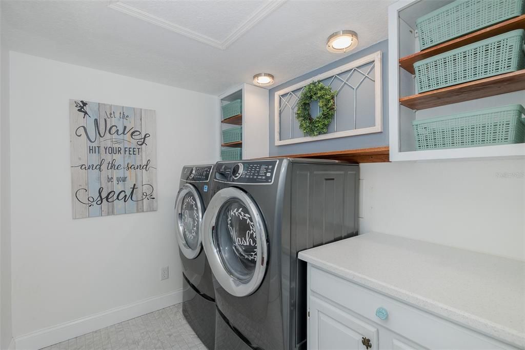 For Sale: $1,800,000 (3 beds, 3 baths, 3152 Square Feet)