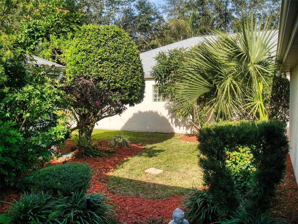 Active With Contract: $200,000 (3 beds, 2 baths, 1741 Square Feet)