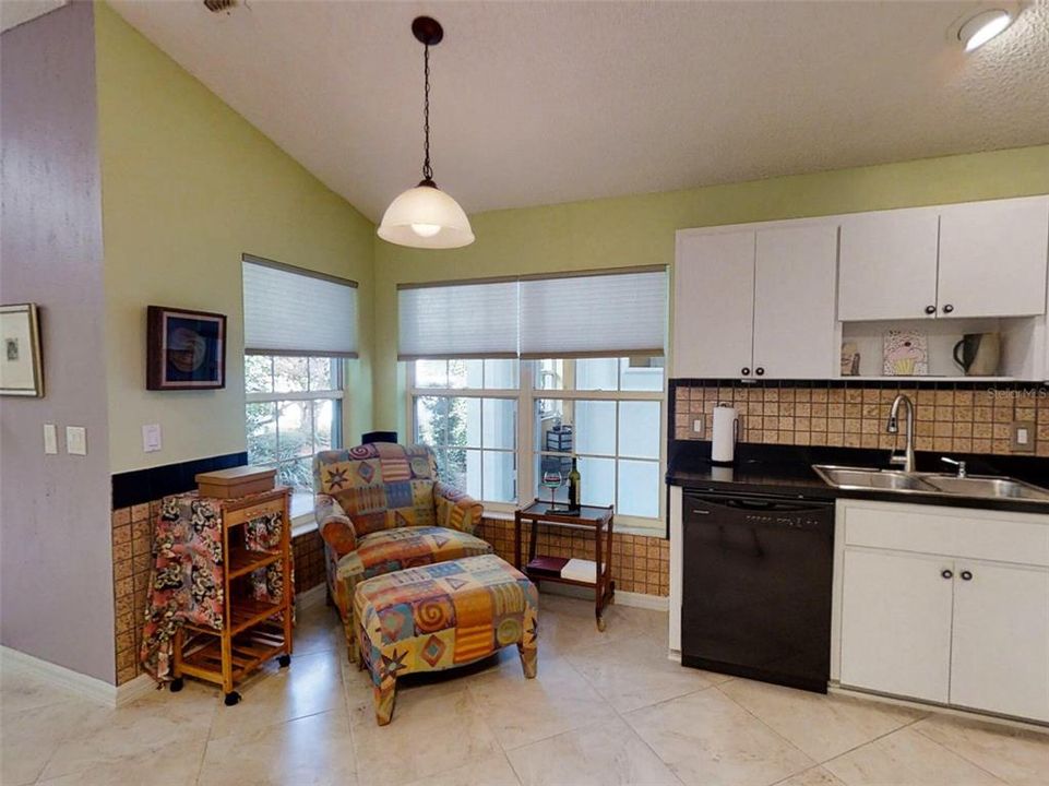 Active With Contract: $200,000 (3 beds, 2 baths, 1741 Square Feet)