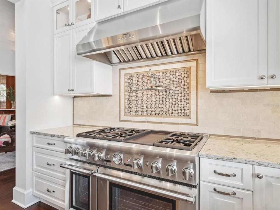 Active With Contract: $3,495,000 (4 beds, 3 baths, 4566 Square Feet)