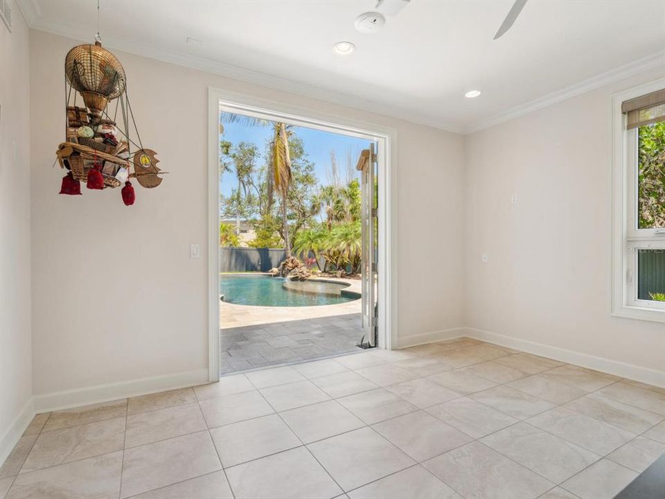 Active With Contract: $3,495,000 (4 beds, 3 baths, 4566 Square Feet)
