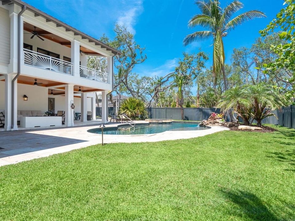 Active With Contract: $3,495,000 (4 beds, 3 baths, 4566 Square Feet)