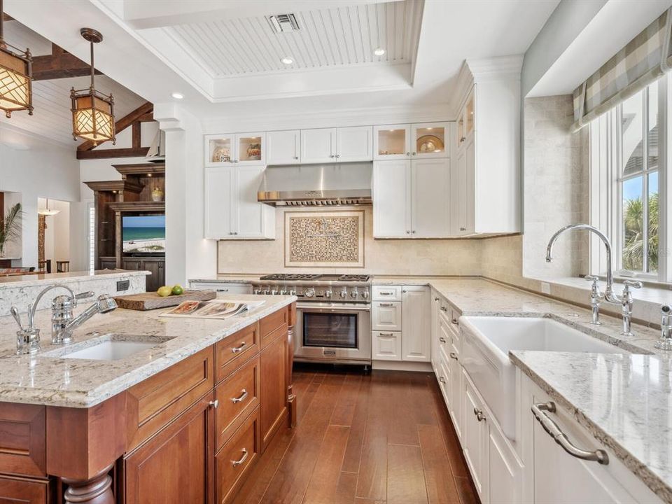 Active With Contract: $3,495,000 (4 beds, 3 baths, 4566 Square Feet)