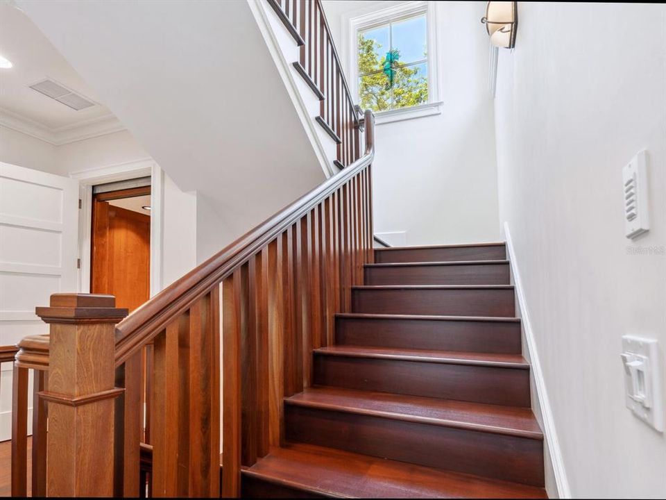 Active With Contract: $3,495,000 (4 beds, 3 baths, 4566 Square Feet)