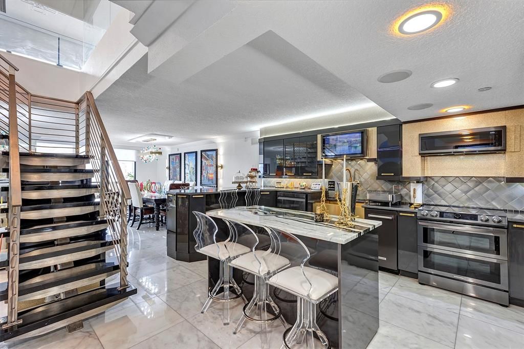 В аренду: $7,995 (2 спален, 2 ванн, 2856 Квадратных фут)