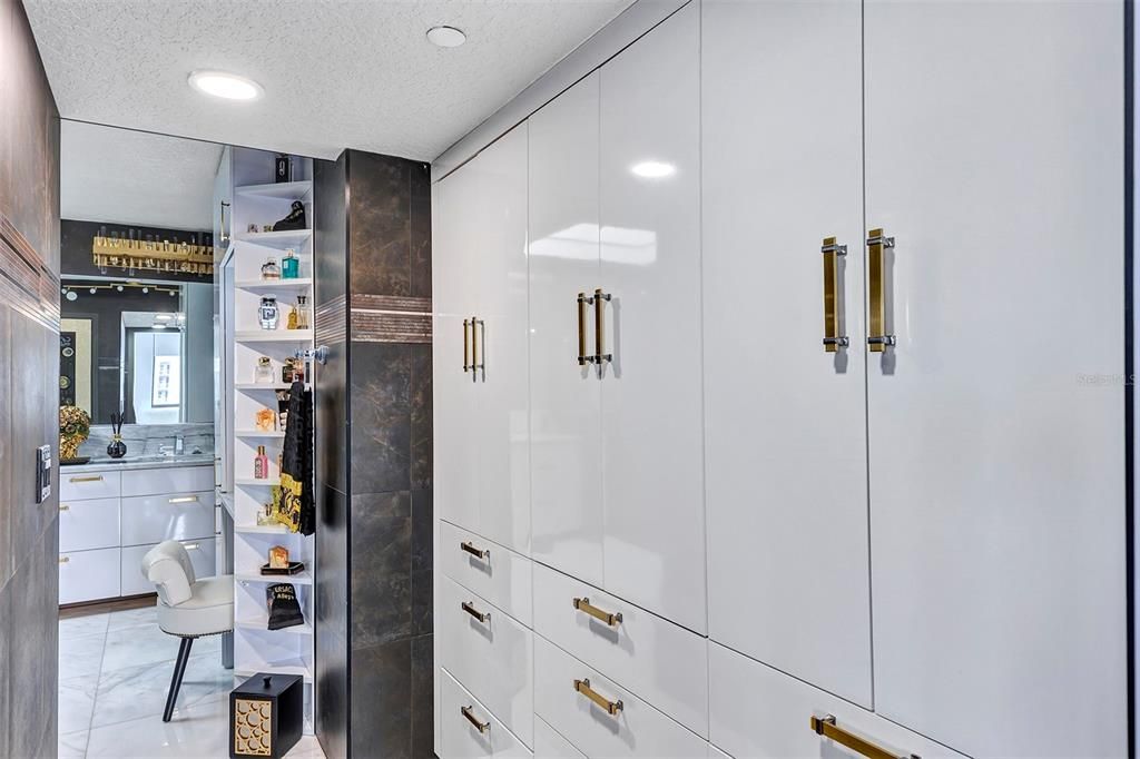 В аренду: $7,995 (2 спален, 2 ванн, 2856 Квадратных фут)