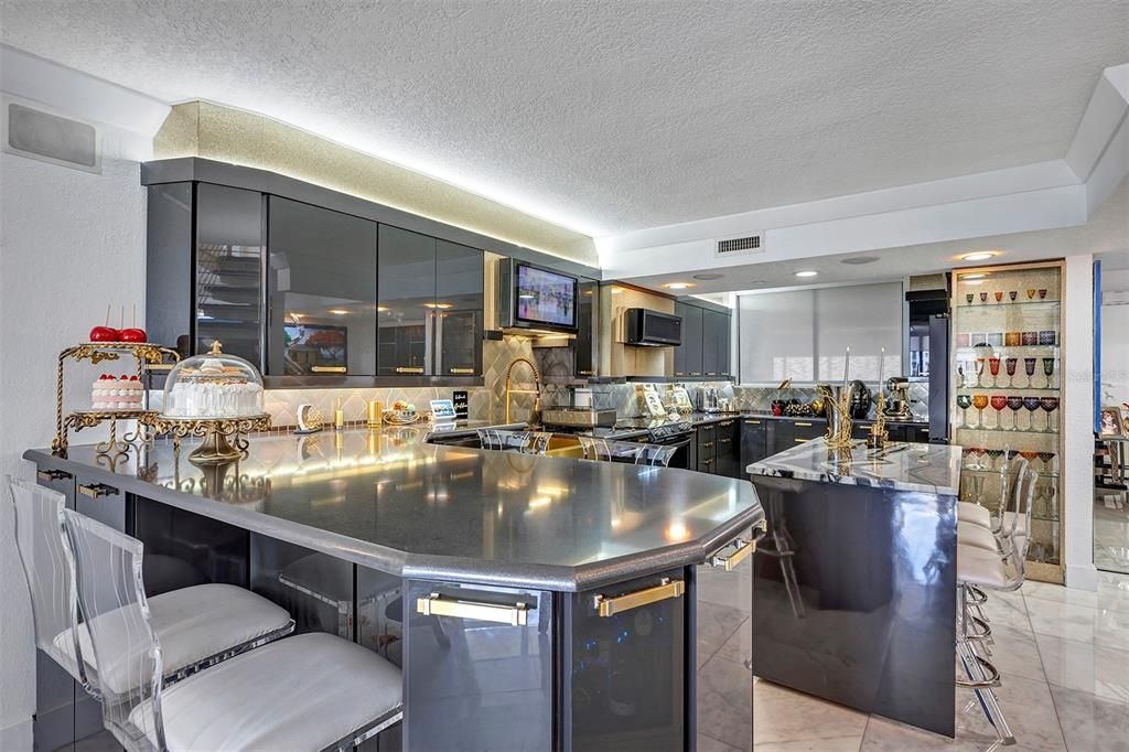 В аренду: $7,995 (2 спален, 2 ванн, 2856 Квадратных фут)