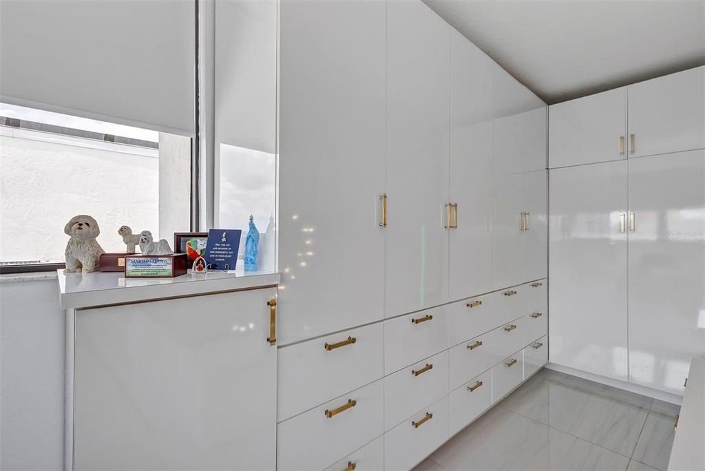 В аренду: $7,995 (2 спален, 2 ванн, 2856 Квадратных фут)