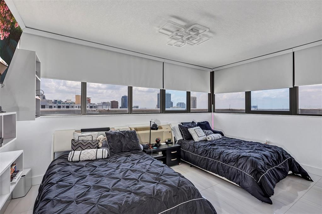 В аренду: $7,995 (2 спален, 2 ванн, 2856 Квадратных фут)