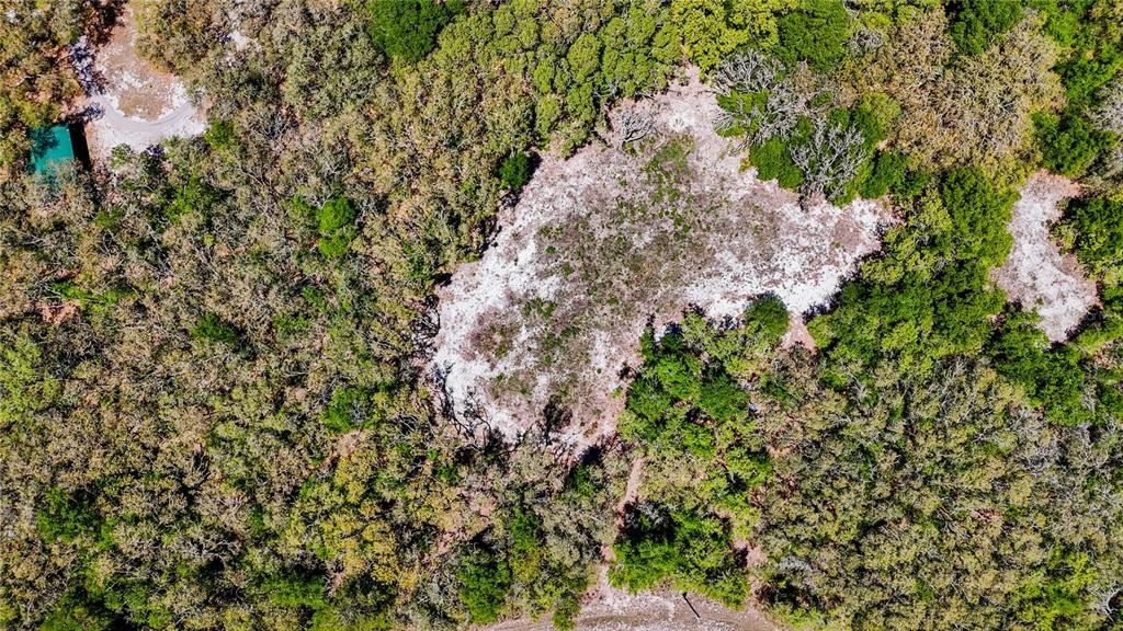 На продажу: $82,500 (1.74 acres)