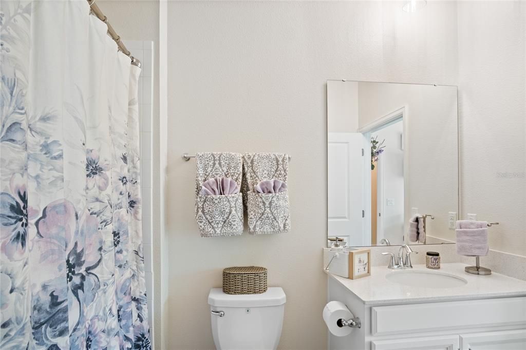 Active With Contract: $245,000 (2 beds, 2 baths, 1394 Square Feet)