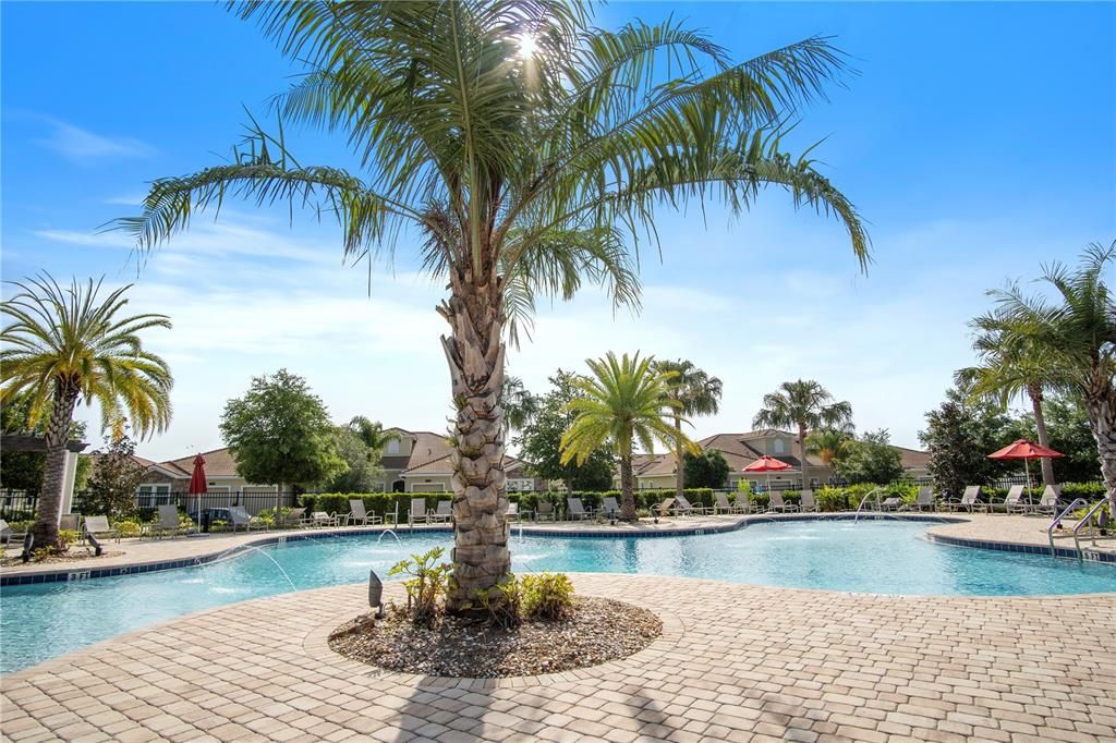 Active With Contract: $245,000 (2 beds, 2 baths, 1394 Square Feet)