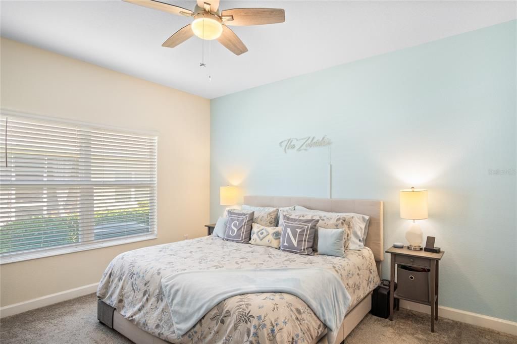 Active With Contract: $245,000 (2 beds, 2 baths, 1394 Square Feet)