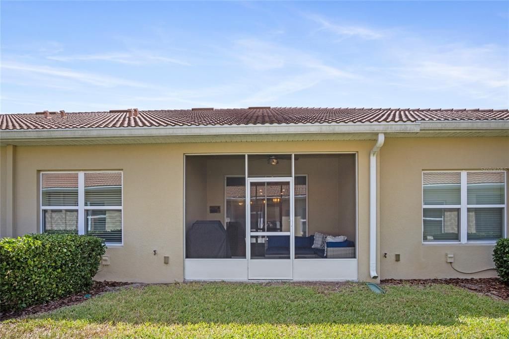 Active With Contract: $245,000 (2 beds, 2 baths, 1394 Square Feet)