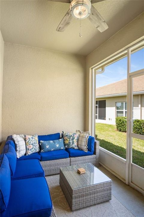 Active With Contract: $245,000 (2 beds, 2 baths, 1394 Square Feet)