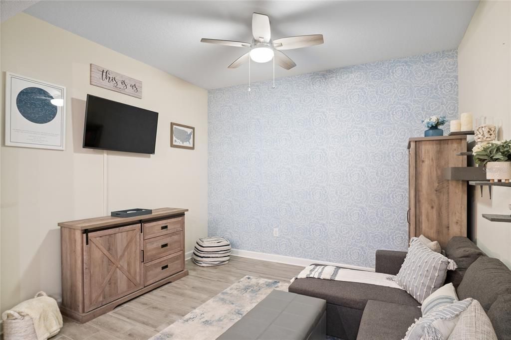 Active With Contract: $245,000 (2 beds, 2 baths, 1394 Square Feet)