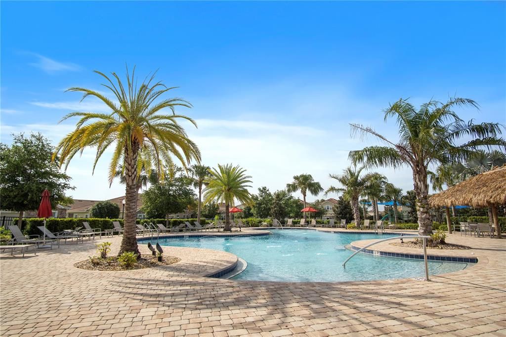 Active With Contract: $245,000 (2 beds, 2 baths, 1394 Square Feet)