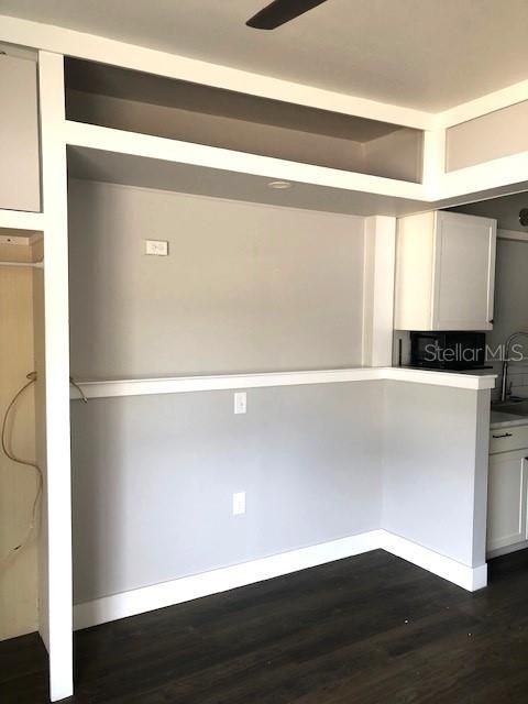 出租: $1,000 (1 贝兹, 1 浴室, 295 平方英尺)