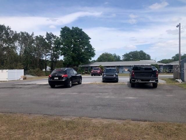 出租: $1,000 (1 贝兹, 1 浴室, 295 平方英尺)