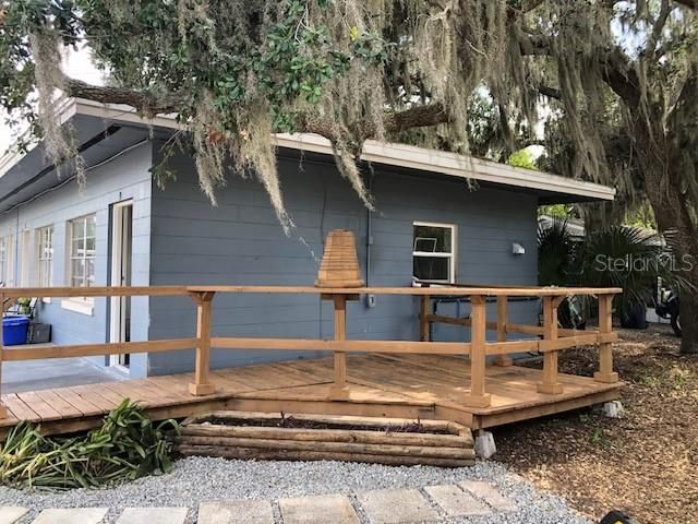 出租: $1,200 (1 贝兹, 1 浴室, 307 平方英尺)