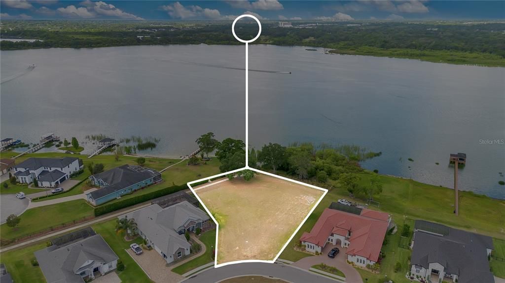 待售: $589,000 (0.71 acres)