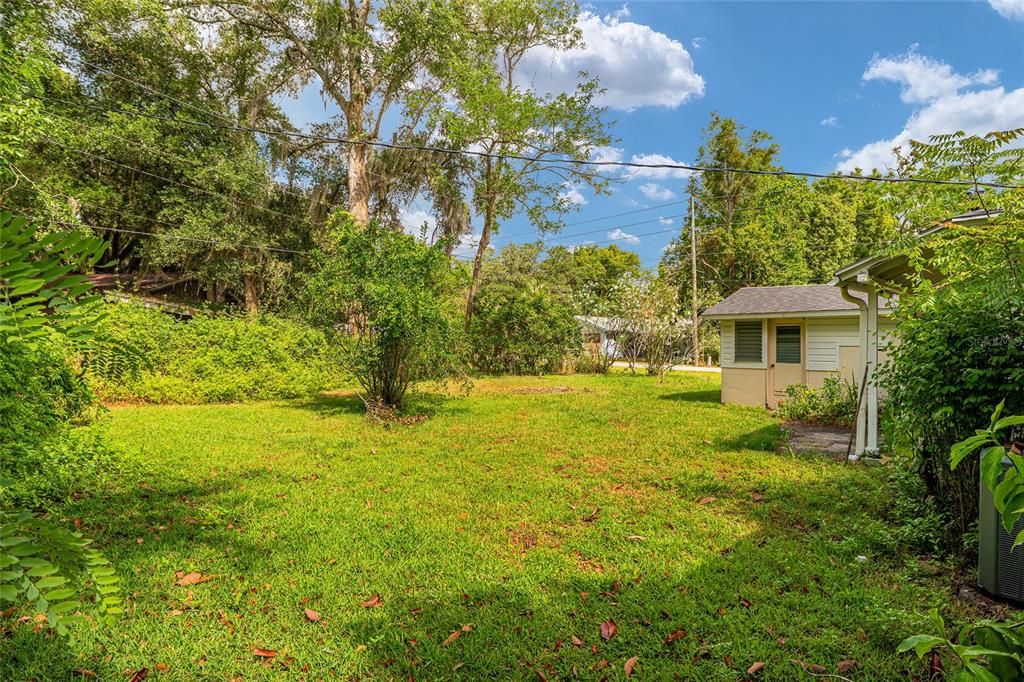 合同活跃: $140,000 (2 贝兹, 1 浴室, 1161 平方英尺)