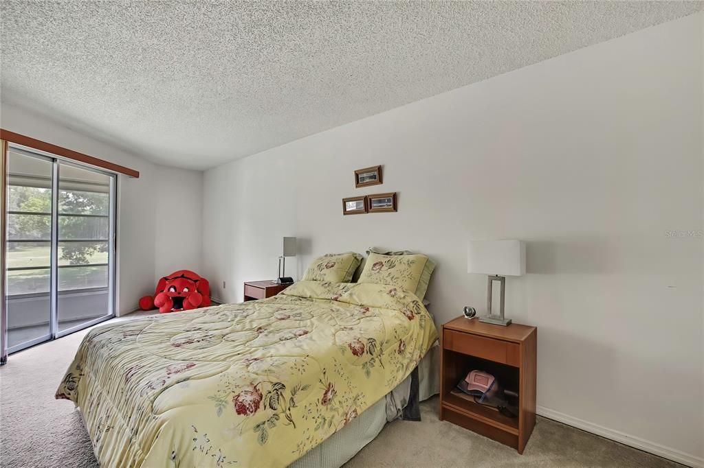 Active With Contract: $129,500 (2 beds, 2 baths, 1142 Square Feet)