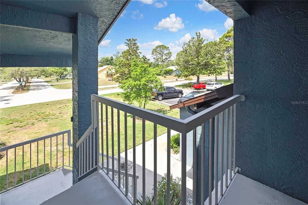 Active With Contract: $129,500 (2 beds, 2 baths, 1142 Square Feet)