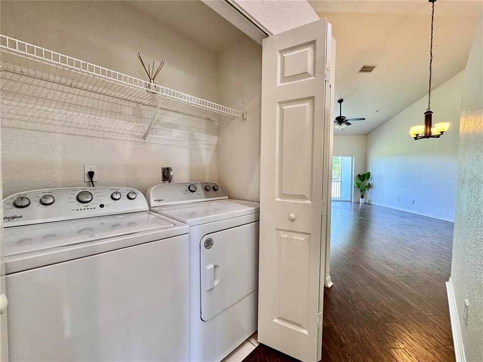 Active With Contract: $248,900 (2 beds, 2 baths, 1346 Square Feet)