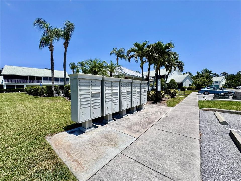 Active With Contract: $248,900 (2 beds, 2 baths, 1346 Square Feet)