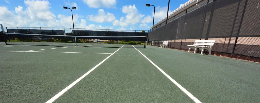 Active With Contract: $248,900 (2 beds, 2 baths, 1346 Square Feet)