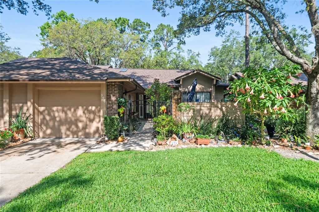 Welcome to 396 Newton Pl