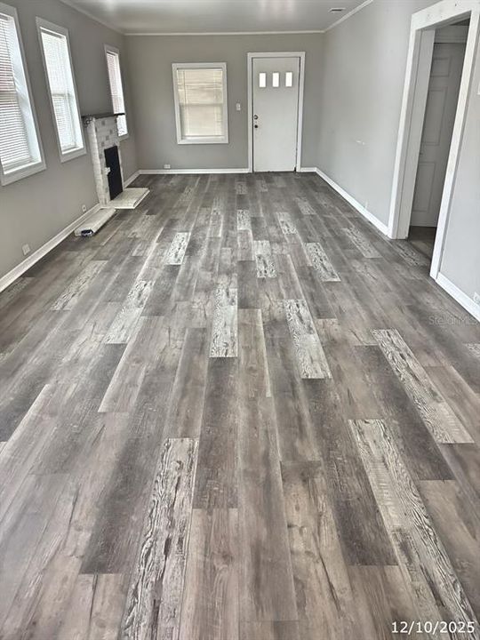 На продажу: $210,000 (3 спален, 2 ванн, 1296 Квадратных фут)