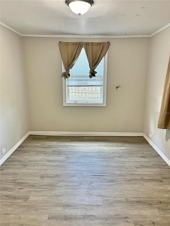 На продажу: $210,000 (3 спален, 2 ванн, 1296 Квадратных фут)