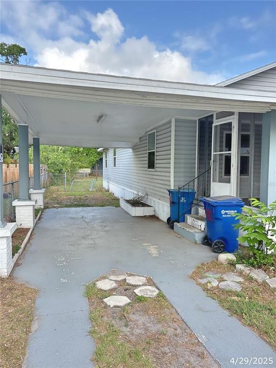 На продажу: $210,000 (3 спален, 2 ванн, 1296 Квадратных фут)