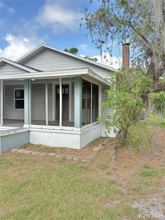 На продажу: $210,000 (3 спален, 2 ванн, 1296 Квадратных фут)