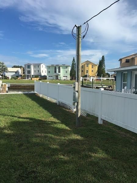 待售: $399,975 (0.17 acres)