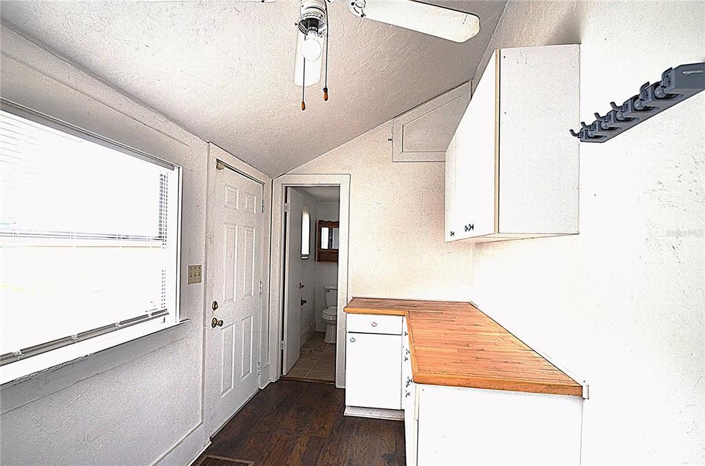 待售: $199,700 (4 贝兹, 2 浴室, 1848 平方英尺)