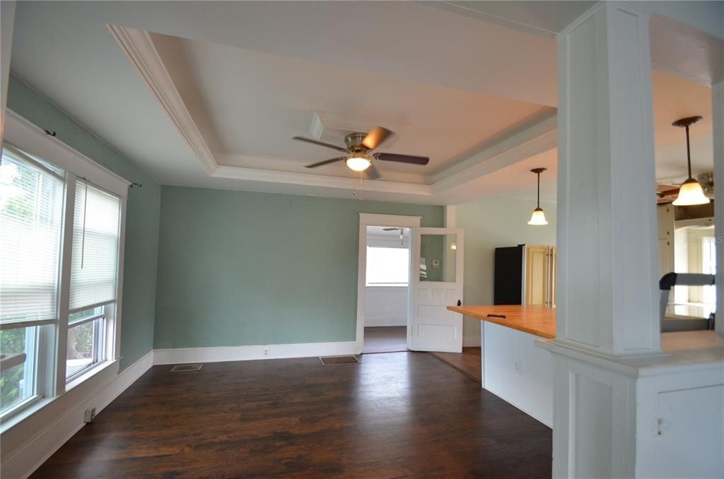 待售: $199,700 (4 贝兹, 2 浴室, 1848 平方英尺)