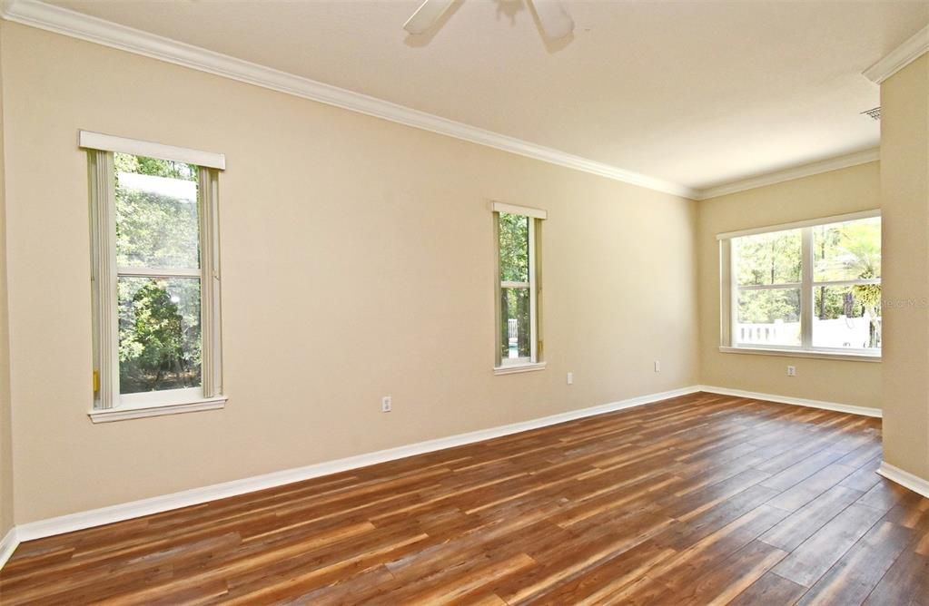 待售: $884,000 (4 贝兹, 4 浴室, 2740 平方英尺)