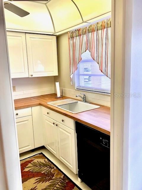 出租: $1,600 (2 贝兹, 2 浴室, 864 平方英尺)